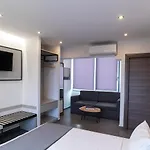 White Luxury B&B Salonic