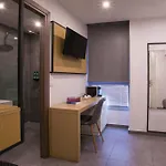 B&B White Luxury Salonic