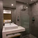 White Luxury 4*