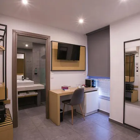 White Luxury 4* סלוניקי