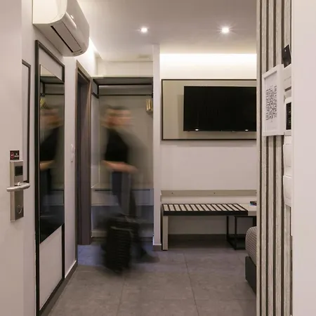 White Luxury 4*
