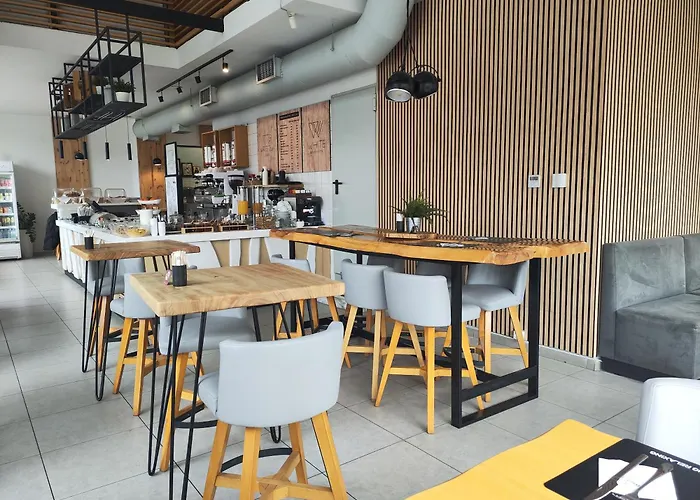 White Luxury סלוניקי