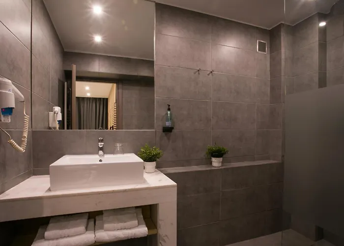 לינה וארוחת בוקר White Luxury