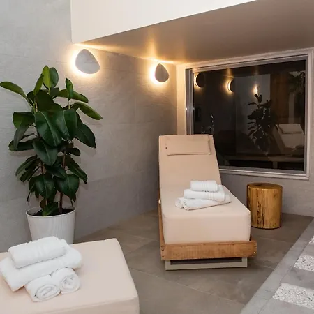 White Luxury 2* 塞萨洛尼基