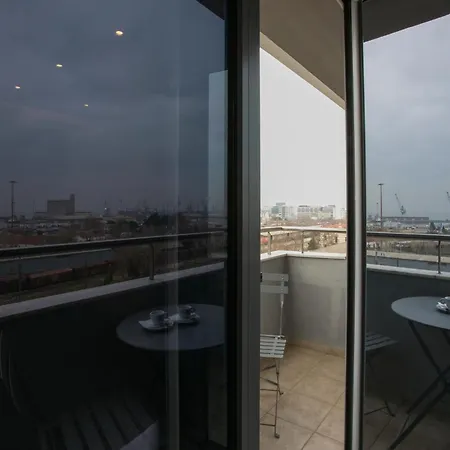 White Luxury Oda ve Kahvaltı