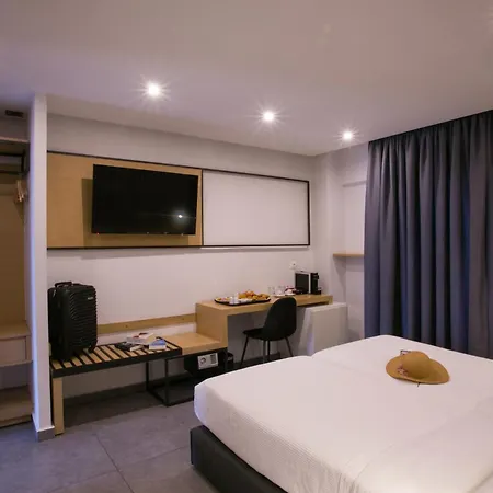 White Luxury 4*