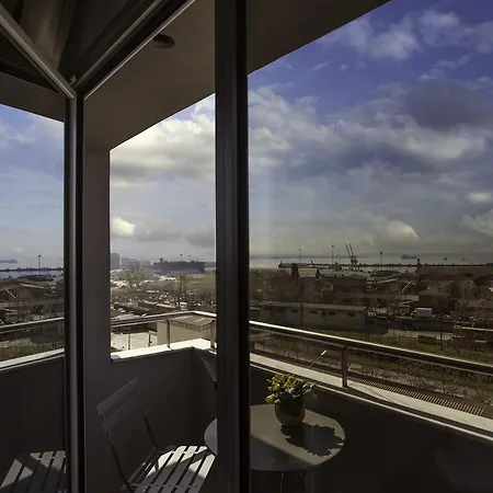 White Luxury 4* Selanik