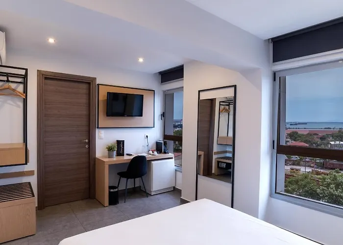 White Luxury 4*