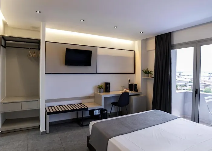 White Luxury Bed and breakfast 4*