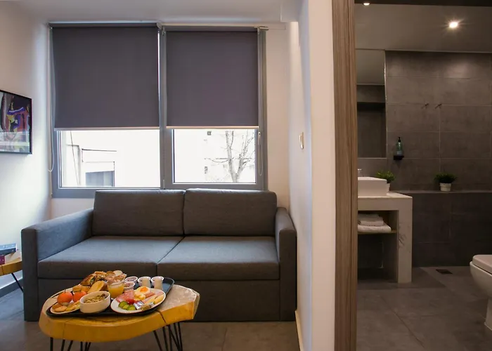 White Luxury 4*