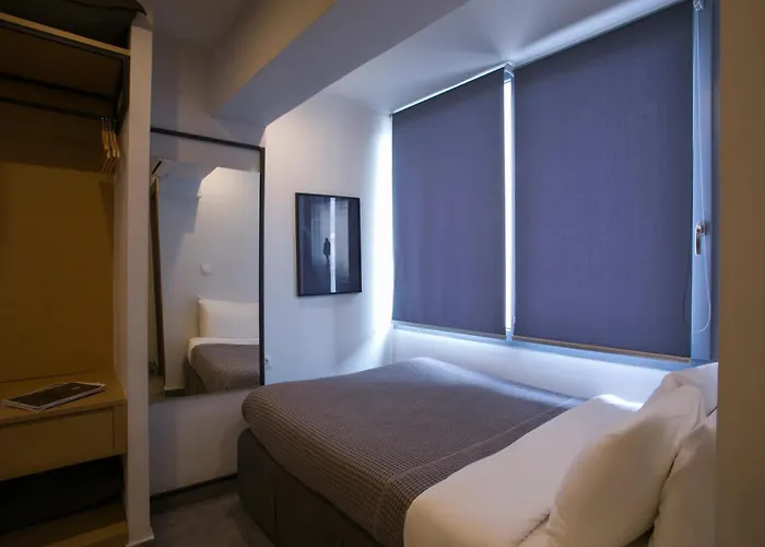 White Luxury 4*