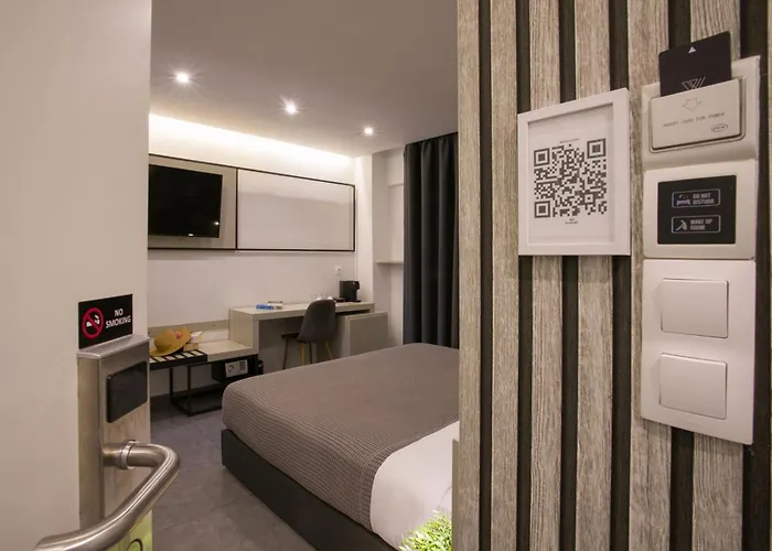 White Luxury 塞萨洛尼基