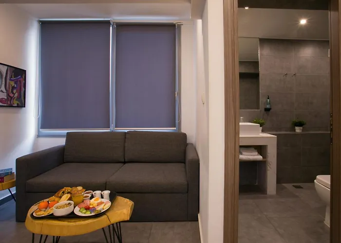 Couette-café White Luxury 4*