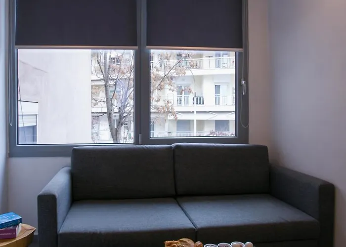 White Luxury Couette-café 4*